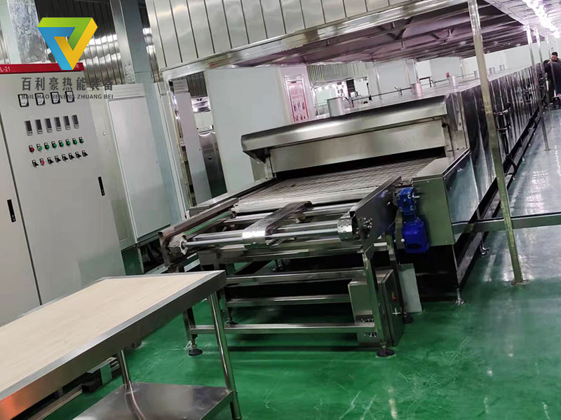 熱烈祝賀我公司新疆客戶(hù)定制的馕餅隧道爐已到達(dá)現(xiàn)場(chǎng)安裝！